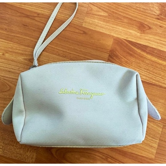 Salvatore Ferragamo Parfums‎ Toiletry Bag - Picture 1 of 2